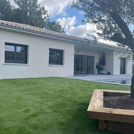 빌라 Prestigious Between Vignobles Ocean And Bordeaux Avec Piscine Le Pian-Médoc