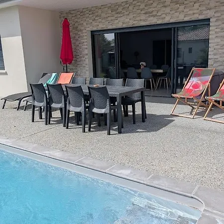 Villa Prestigious Between Vignobles Océan&bordeaux Avec Piscine Le Pian-Médoc